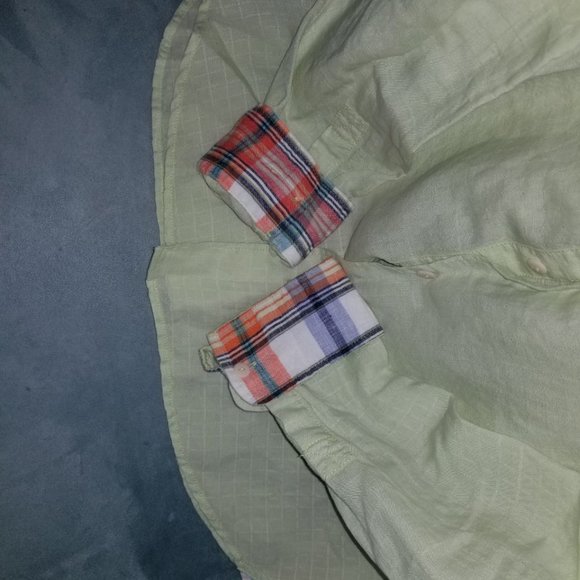 Tommy Bahama Beach Breaker button down - Picture 5 of 6